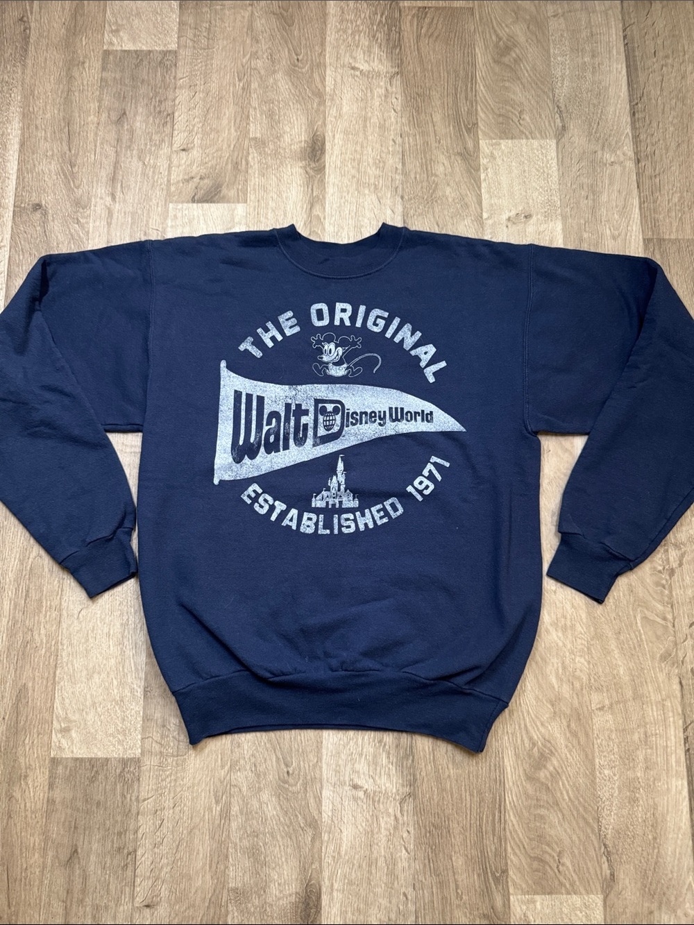 Disney Navy Blue Crewneck Sweatshirt with Vintage Walt Disney World Graphic